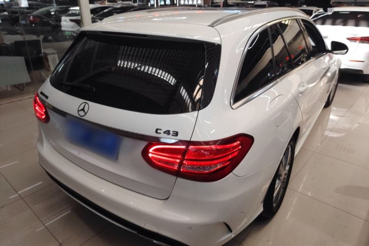 Used Mercedes-Benz C-Class 2017 C 180 Estate Exterior 5