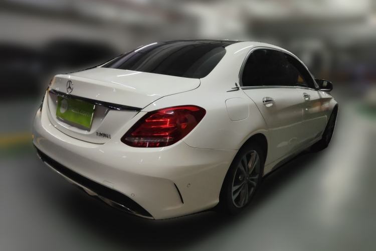Used Mercedes-Benz C-Class 2017 Facelift C 200 L Sport Edition Exterior 5
