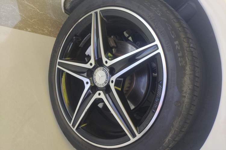 Used Mercedes-Benz C-Class 2017 C 200 Coupe Exterior 5