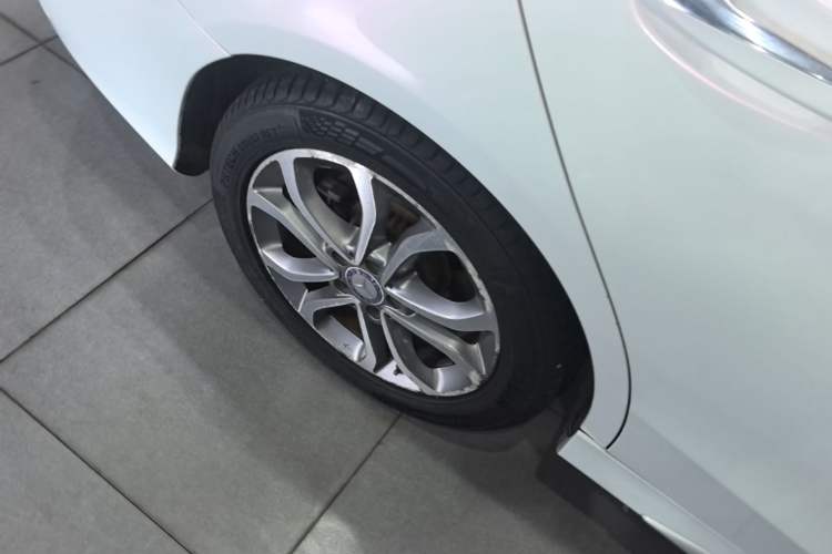 Used Mercedes-Benz C-Class 2017 Restyled C 180 L Fashion Edition Sport Version Exterior 5
