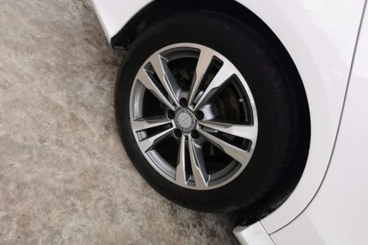 Used Mercedes-Benz C-Class 2017 C 200 L Sport Edition Exterior 5