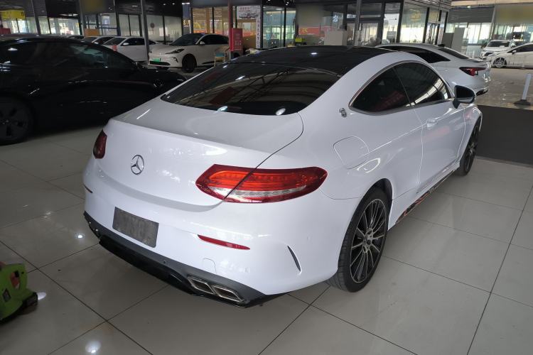 Used Mercedes-Benz C-Class 2017 C 200 4MATIC Coupe Exterior 5