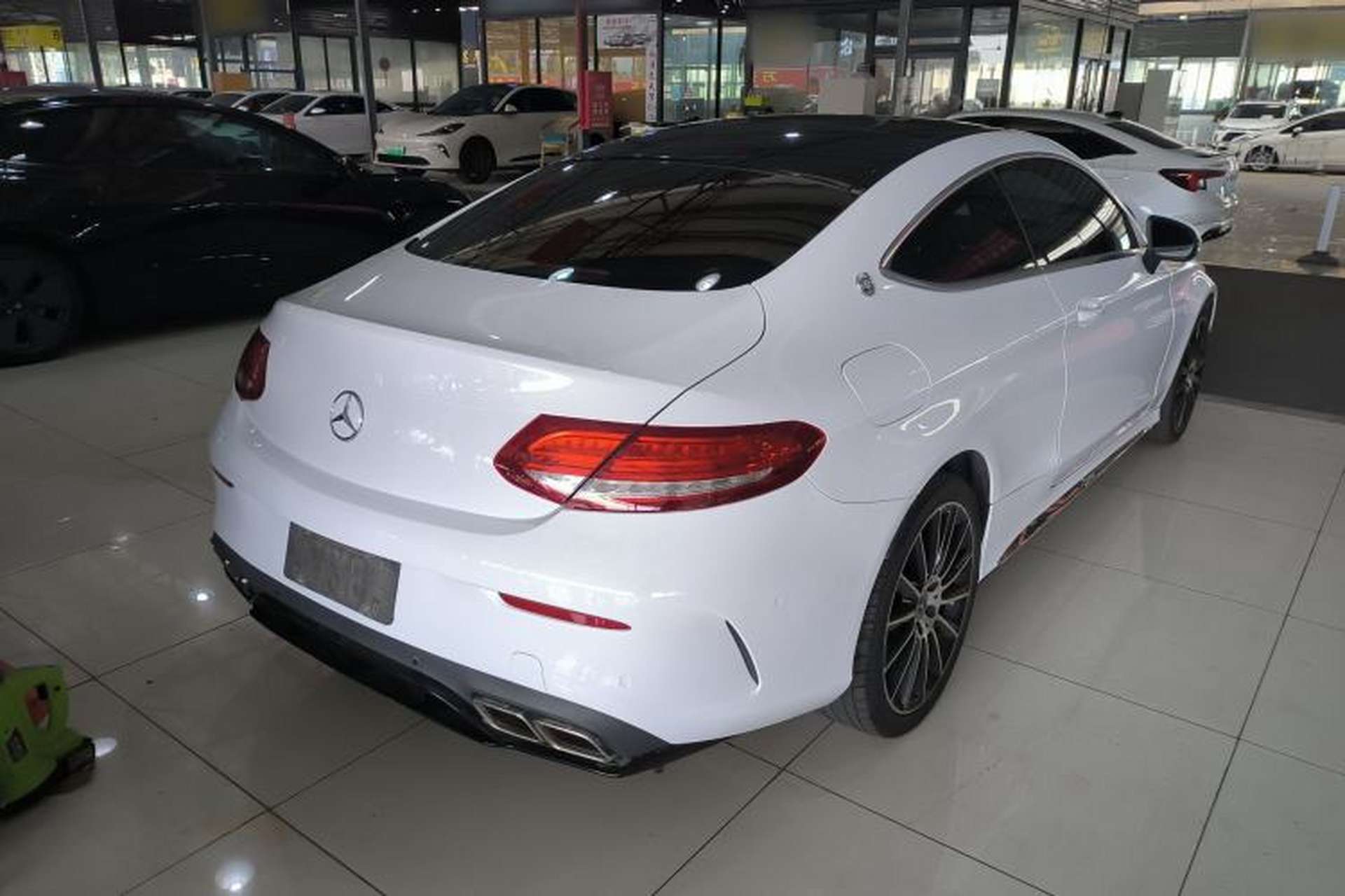 Used Mercedes-Benz C-Class 2017 C 200 4MATIC Coupe Exterior 5