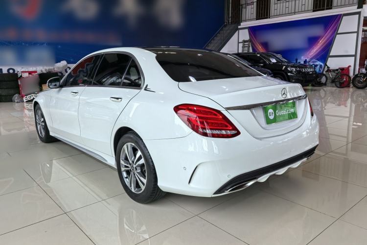 Used Mercedes-Benz C-Class 2017 Facelift C 200 L Sport Edition Exterior 5