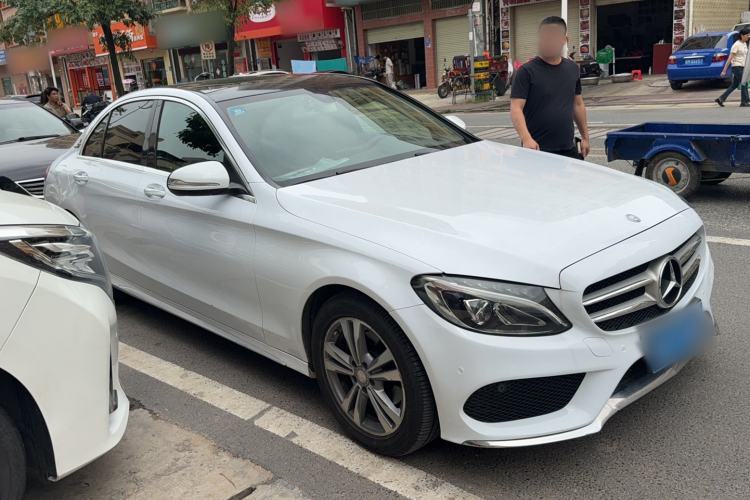 Used Mercedes-Benz C-Class 2017 Facelift C 200 L Sport Edition Exterior 5