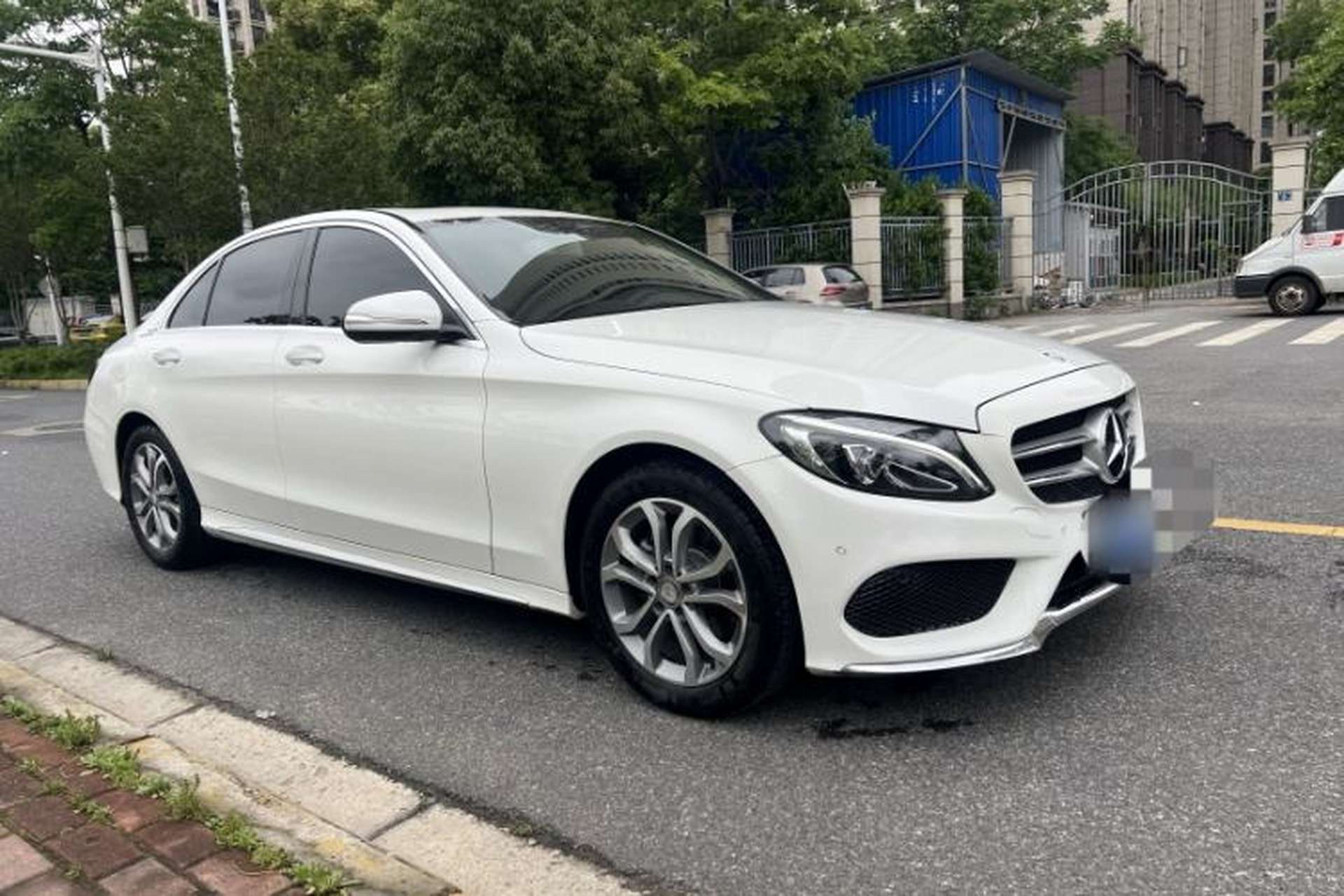 Used Mercedes-Benz C-Class 2017 C 180 L Sport Edition Exterior 6