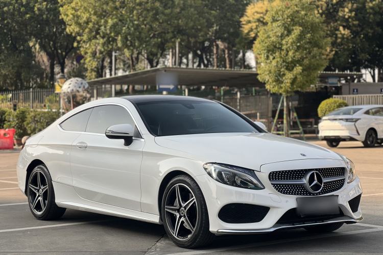 Used Mercedes-Benz C-Class 2017 Facelift C 200 Coupe Exterior 6