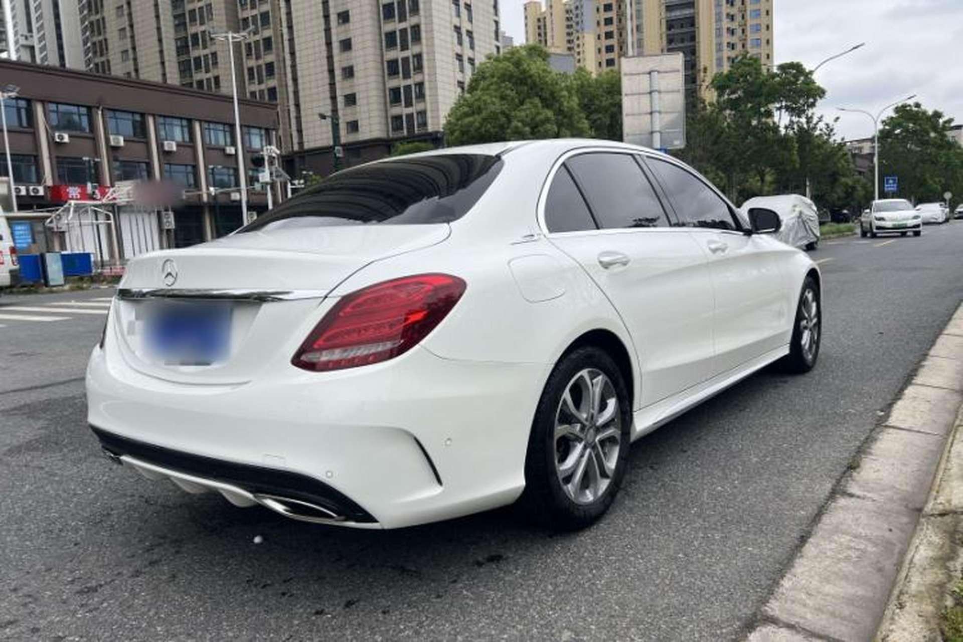 Used Mercedes-Benz C-Class 2017 C 180 L Sport Edition Exterior 7