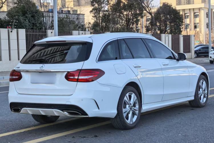 Used Mercedes-Benz C-Class 2017 Facelift C 180 Estate Exterior 7