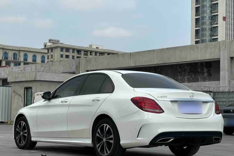 Used Mercedes-Benz C-Class 2017 C 200 Sport Edition Exterior 7