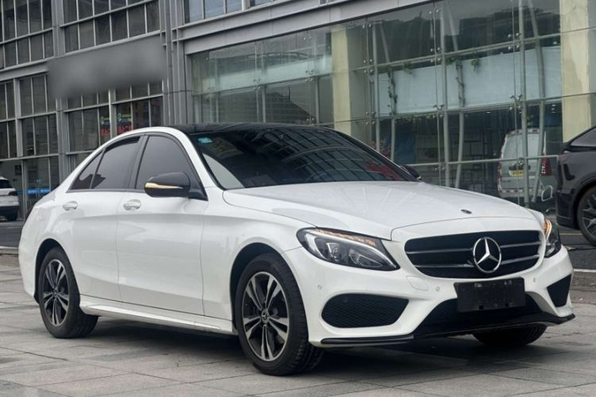Used Mercedes-Benz C-Class 2017 Restyled C 200 Sport Edition Exterior 7