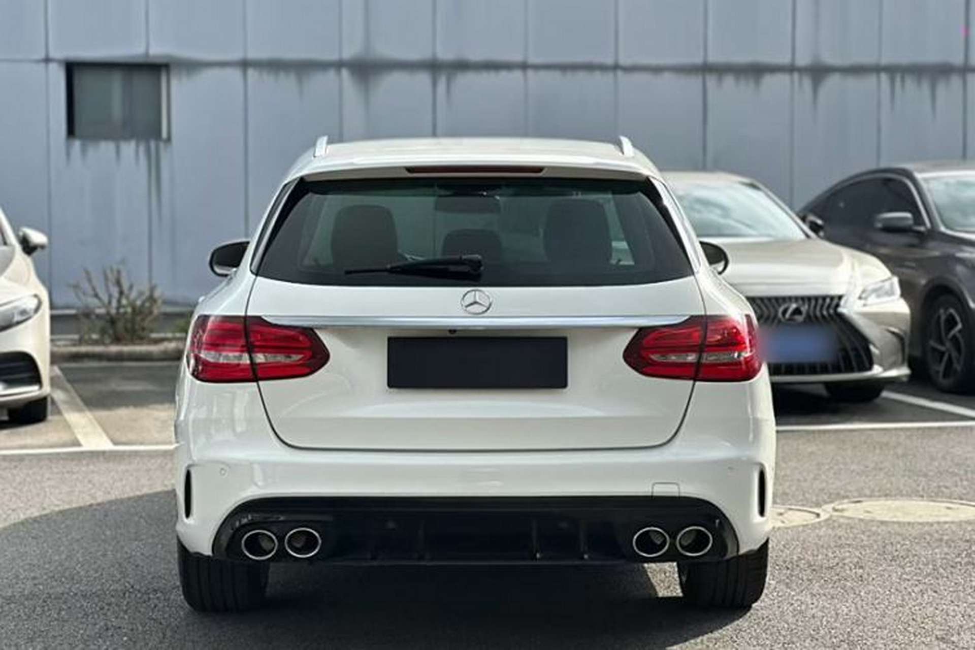 Used Mercedes-Benz C-Class 2017 C 200 station wagon Exterior 8