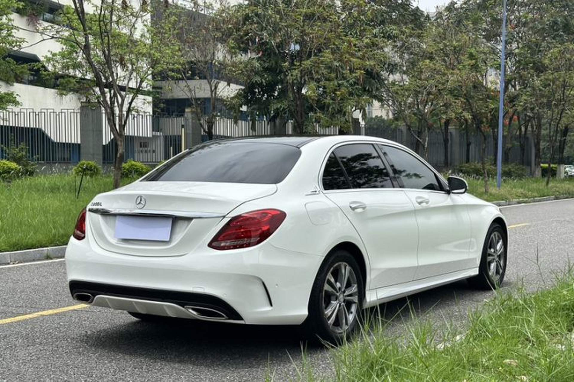Used Mercedes-Benz C-Class 2017 C 200 L Sport Edition Exterior 8
