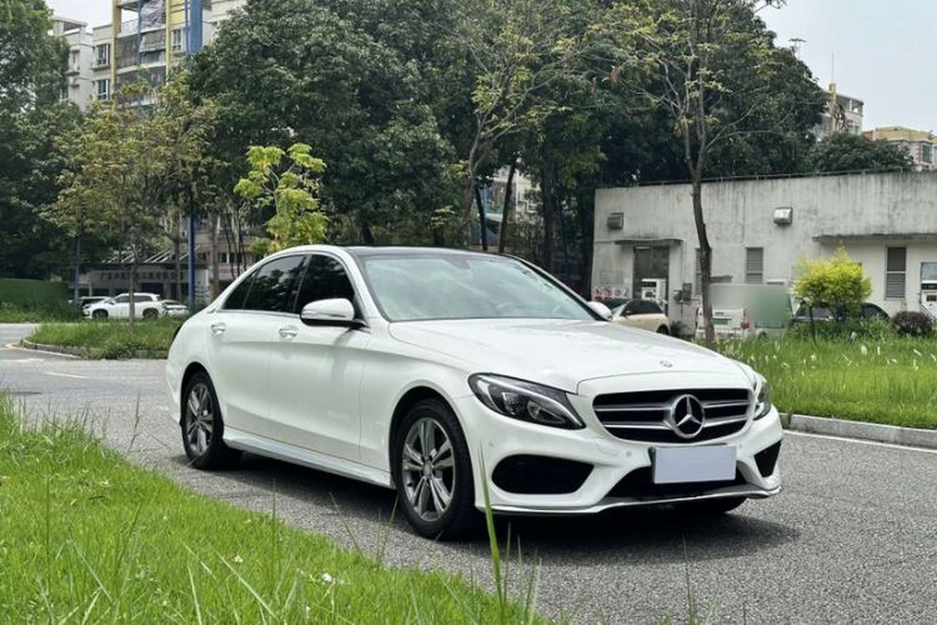 Used Mercedes-Benz C-Class 2017 C 200 L Sport Edition Exterior 9