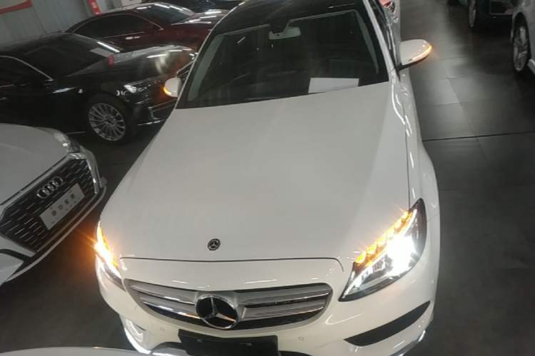 Used Mercedes-Benz C-Class 2017 Facelift C 200 L Sport Edition Front