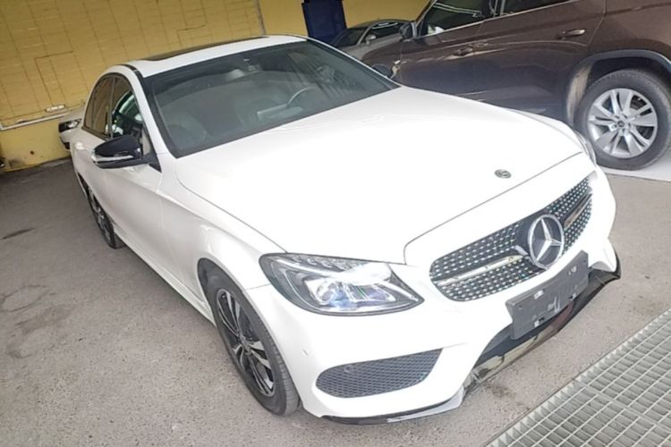 Used Mercedes-Benz C-Class 2017 Restyled C 200 Sport Edition Front Right 45 Deg