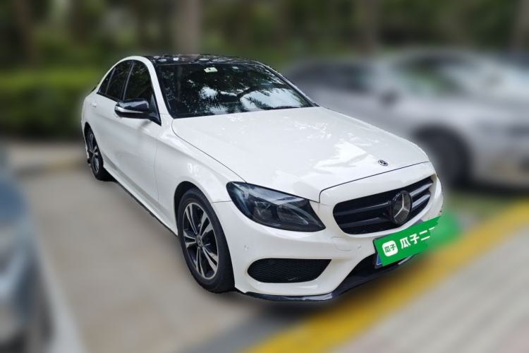 Used Mercedes-Benz C-Class 2017 C 200 Sport Edition Front Right 45 Deg