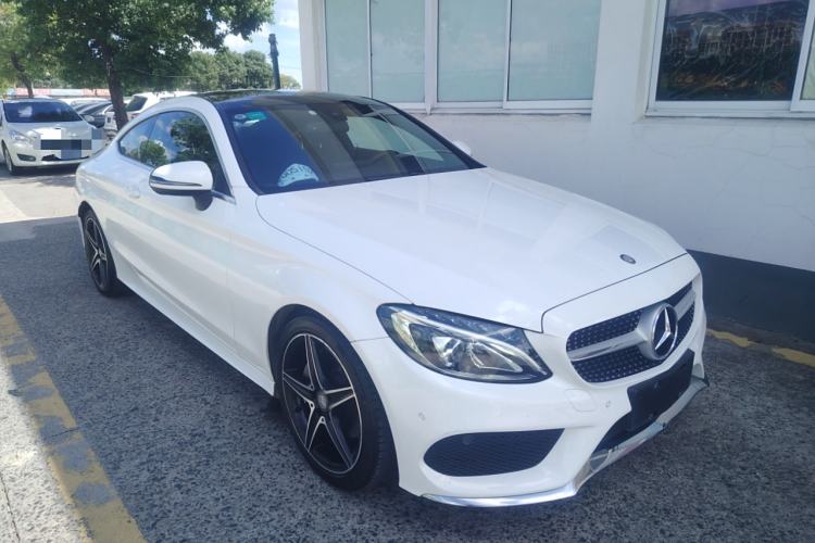 Used Mercedes-Benz C-Class 2017 C 200 Coupe Front Right 45 Deg