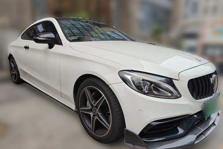 Used Mercedes-Benz C-Class 2017 Facelift C 200 Coupe Front Right 45 Deg