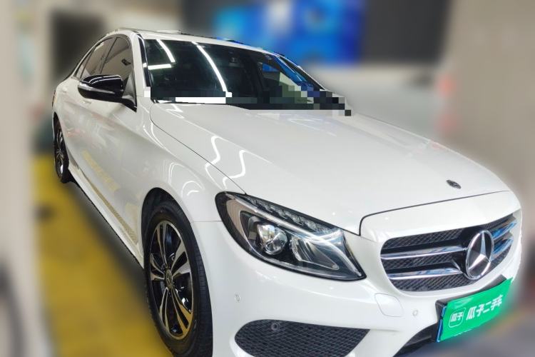 Used Mercedes-Benz C-Class 2017 Restyled C 200 Sport Edition Front Right 45 Deg
