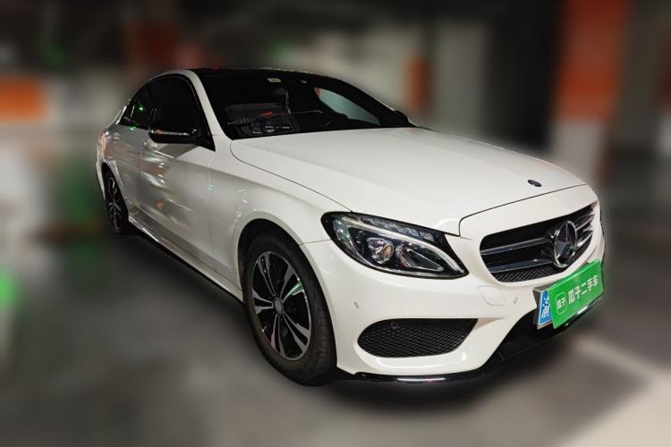 Used Mercedes-Benz C-Class 2017 Restyled C 200 Sport Edition Front Right 45 Deg