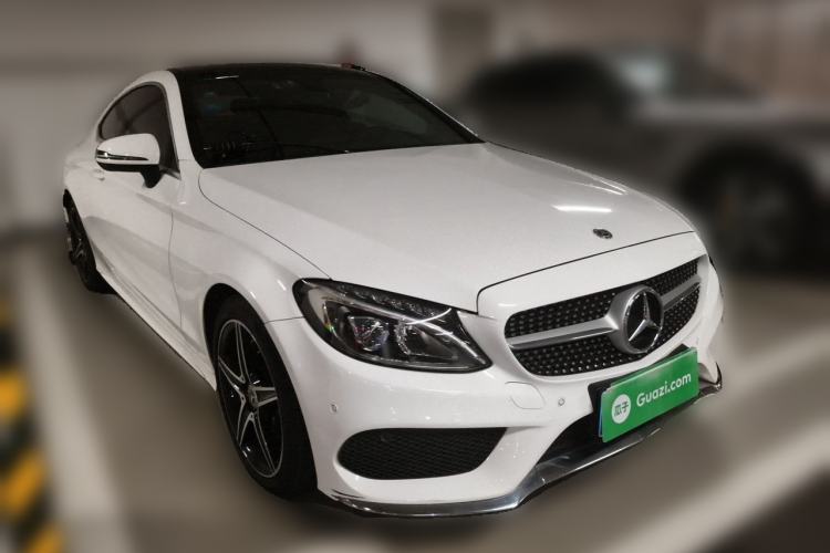 Used Mercedes-Benz C-Class 2017 Facelift C 200 Coupe Front Right 45 Deg
