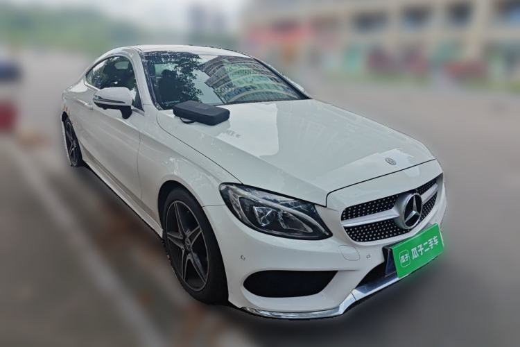 Used Mercedes-Benz C-Class 2017 Facelift C 200 Coupe Front Right 45 Deg