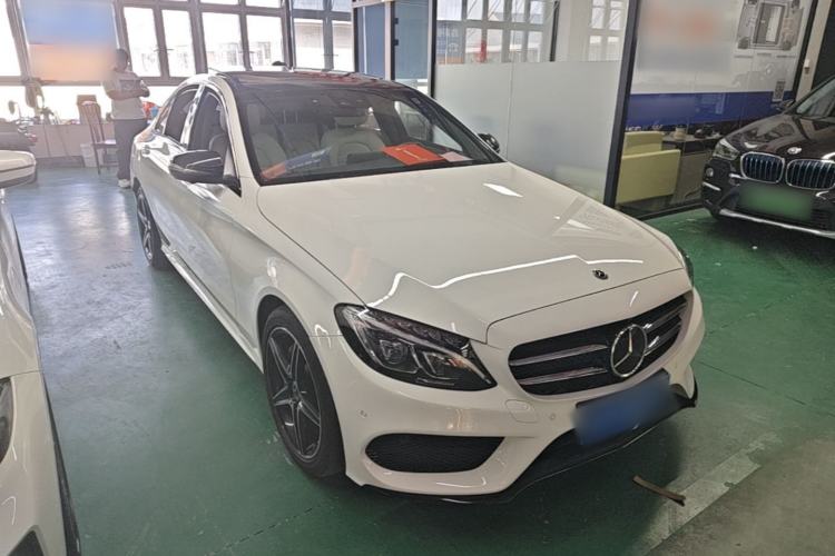 Used Mercedes-Benz C-Class 2017 Facelift C 300 Sport Edition Front Right 45 Deg