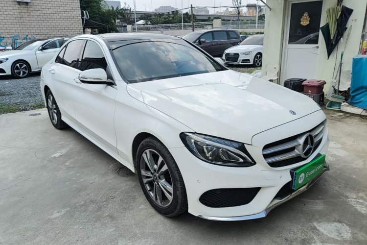 Used Mercedes-Benz C-Class 2017 Facelift C 200 L Sport Edition Front Right 45 Deg