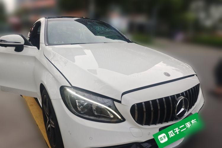 Used Mercedes-Benz C-Class 2017 Facelift C 200 Coupe Front Right 45 Deg