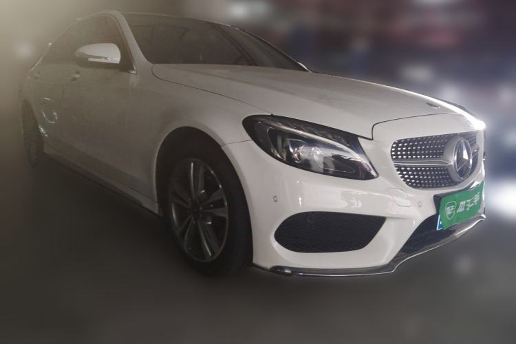 Used Mercedes-Benz C-Class 2017 Facelift C 200 L Sport Edition Front Right 45 Deg