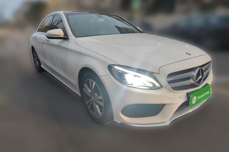 Used Mercedes-Benz C-Class 2017 C 200 L Sport Edition Front Right 45 Deg