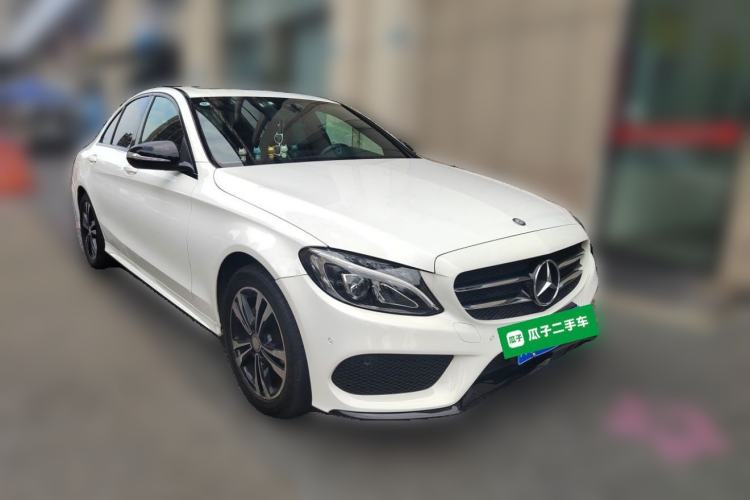 Used Mercedes-Benz C-Class 2017 Restyled C 200 Sport Edition Front Right 45 Deg