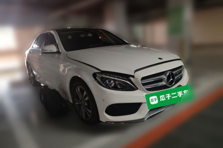 Used Mercedes-Benz C-Class 2017 Facelift C 200 L Sport Edition Front Right 45 Deg