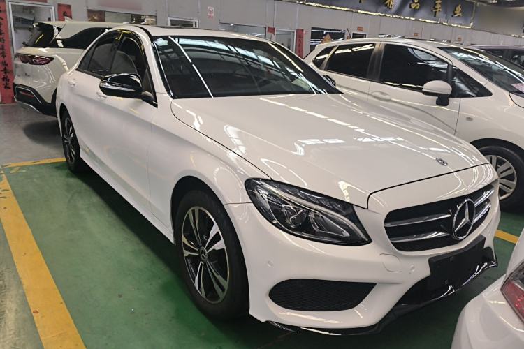 Used Mercedes-Benz C-Class 2017 Restyled C 200 Sport Edition Front Right 45 Deg