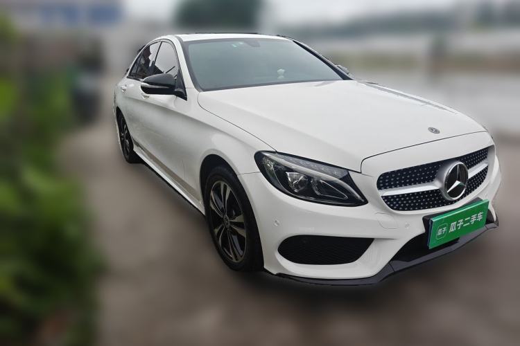Used Mercedes-Benz C-Class 2017 C 200 Sport Edition Front Right 45 Deg