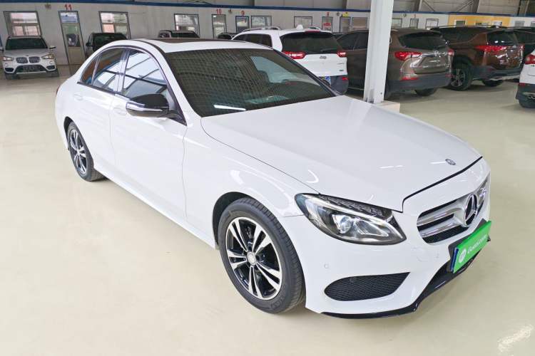 Used Mercedes-Benz C-Class 2017 Restyled C 200 Sport Edition Front Right 45 Deg
