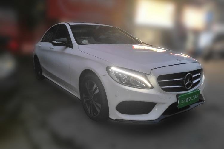 Used Mercedes-Benz C-Class 2017 Restyled C 200 Sport Edition Front Right 45 Deg
