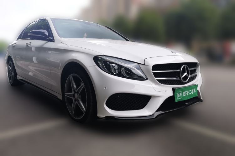 Used Mercedes-Benz C-Class 2017 Restyled C 200 Sport Edition Front Right 45 Deg