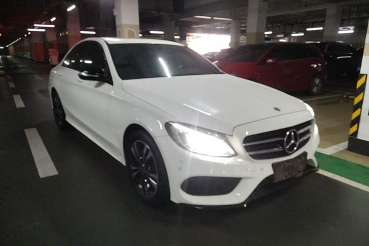 Used Mercedes-Benz C-Class 2017 Restyled C 200 Sport Edition Front Right 45 Deg