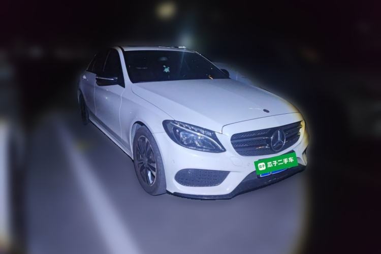 Used Mercedes-Benz C-Class 2017 C 200 Sport Edition Front Right 45 Deg