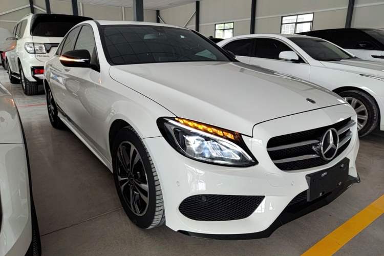 Used Mercedes-Benz C-Class 2017 Restyled C 200 Sport Edition Front Right 45 Deg
