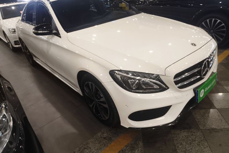 Used Mercedes-Benz C-Class 2017 Restyled C 200 Sport Edition Front Right 45 Deg
