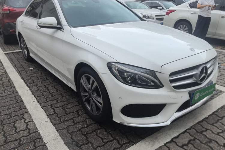 Used Mercedes-Benz C-Class 2017 Facelift C 200 L Sport Edition Front Right 45 Deg