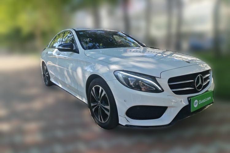 Used Mercedes-Benz C-Class 2017 Restyled C 200 Sport Edition Front Right 45 Deg