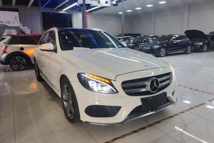 Used Mercedes-Benz C-Class 2017 Facelift C 200 Station Wagon Front Right 45 Deg