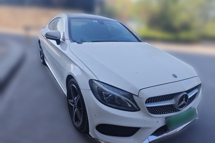 Used Mercedes-Benz C-Class 2017 Facelift C 200 Coupe Front Right 45 Deg