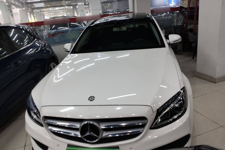 Used Mercedes-Benz C-Class 2017 C 200 station wagon Front