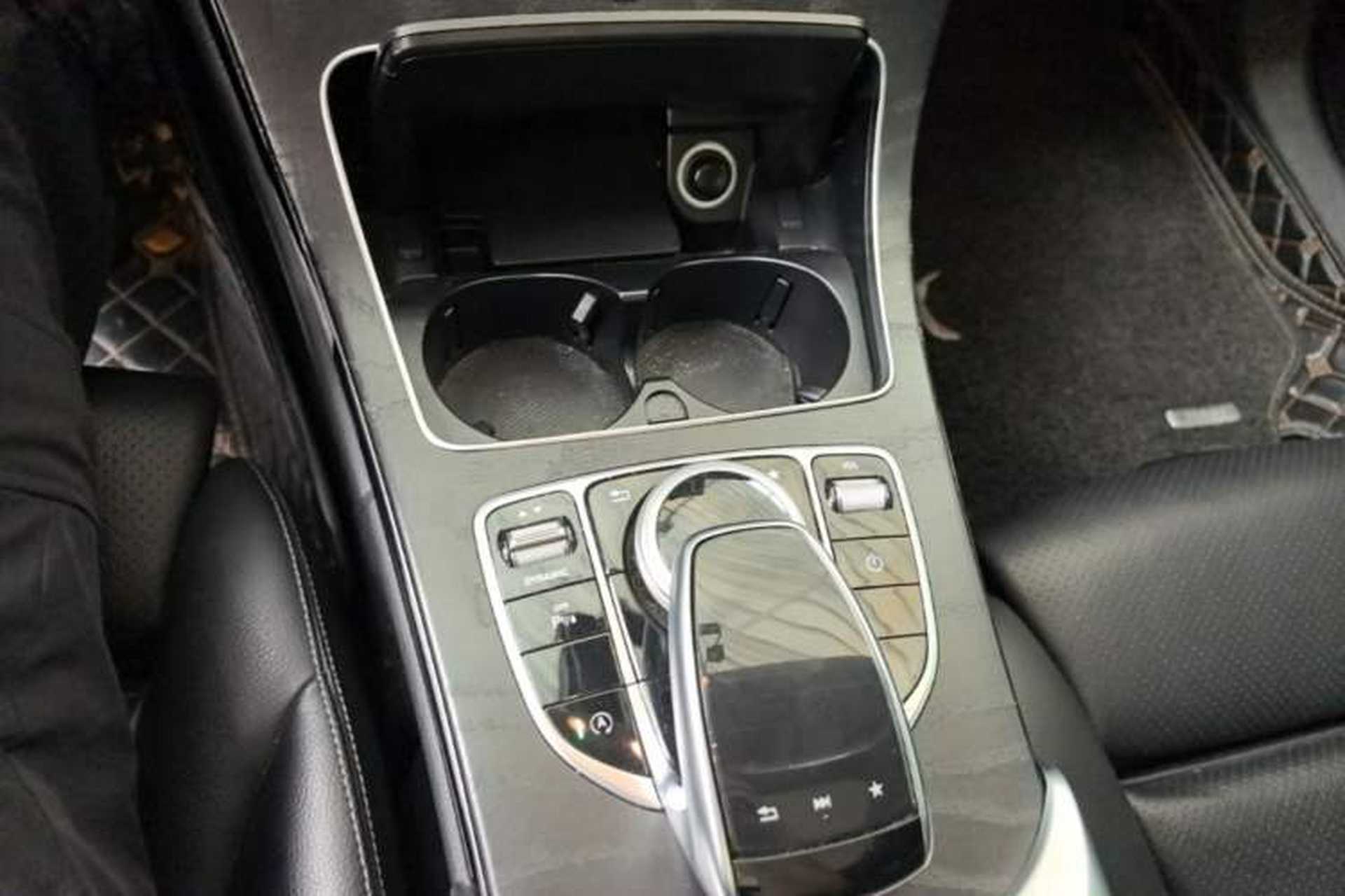 Used Mercedes-Benz C-Class 2017 Facelift C 200 L Sport Edition Gear Lever