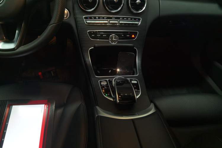 Used Mercedes-Benz C-Class 2017 C 200 L 4MATIC Sport Edition Gear Lever